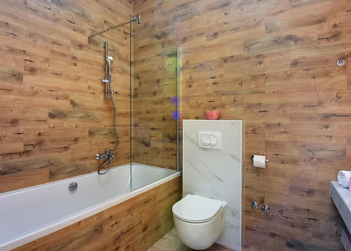 Radola Only 3 Km From For 6 People With Private Pool & Large Garden *