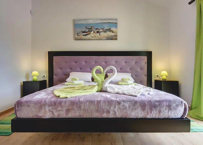 Radola Only 3 Km From For 6 People With Private Pool & Large Garden Vila *